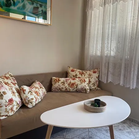 아파트 Kudevapartment1 *